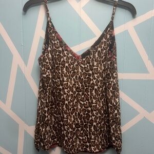 Cute Thrifted top in Cheetah print